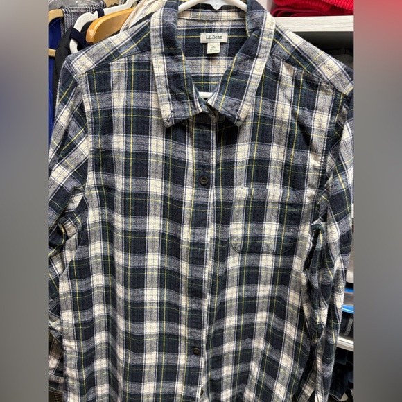 L.L. Bean Tops - L.L. Bean women’s Casual Plaid Shirt - Navy and Green